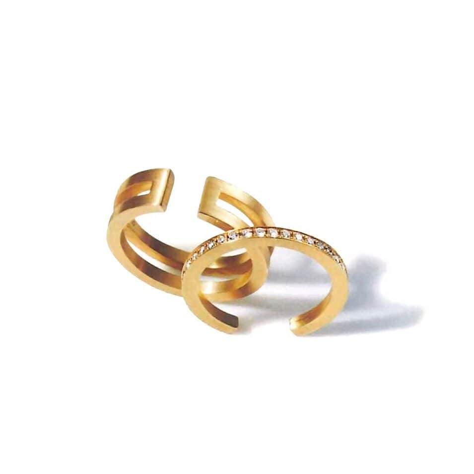 のインスタグラム：「#ShiharaBond rings featured on Glow Magazine.」