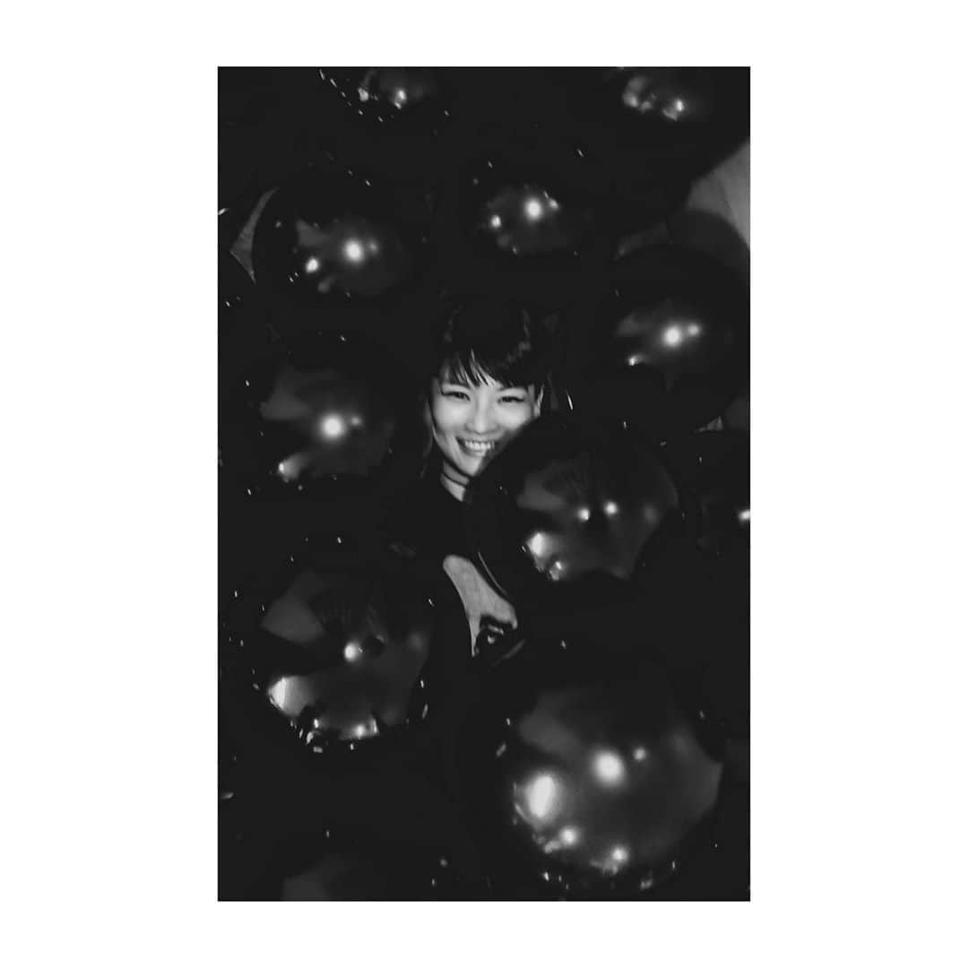 秋元梢さんのインスタグラム写真 - (秋元梢Instagram)「🖤🖤🖤 📸: @yuliasko.ph」8月13日 14時32分 - akimoto_kozue