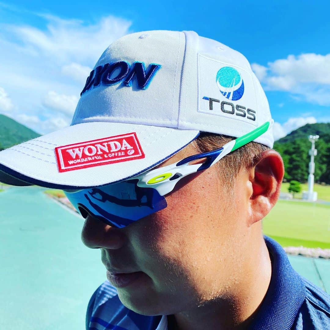 出水田大二郎のインスタグラム：「NEW SUNGLASSES🕶  いつもありがとうございます！😄  #サングラス#sunglasses #オークリー#oakley」