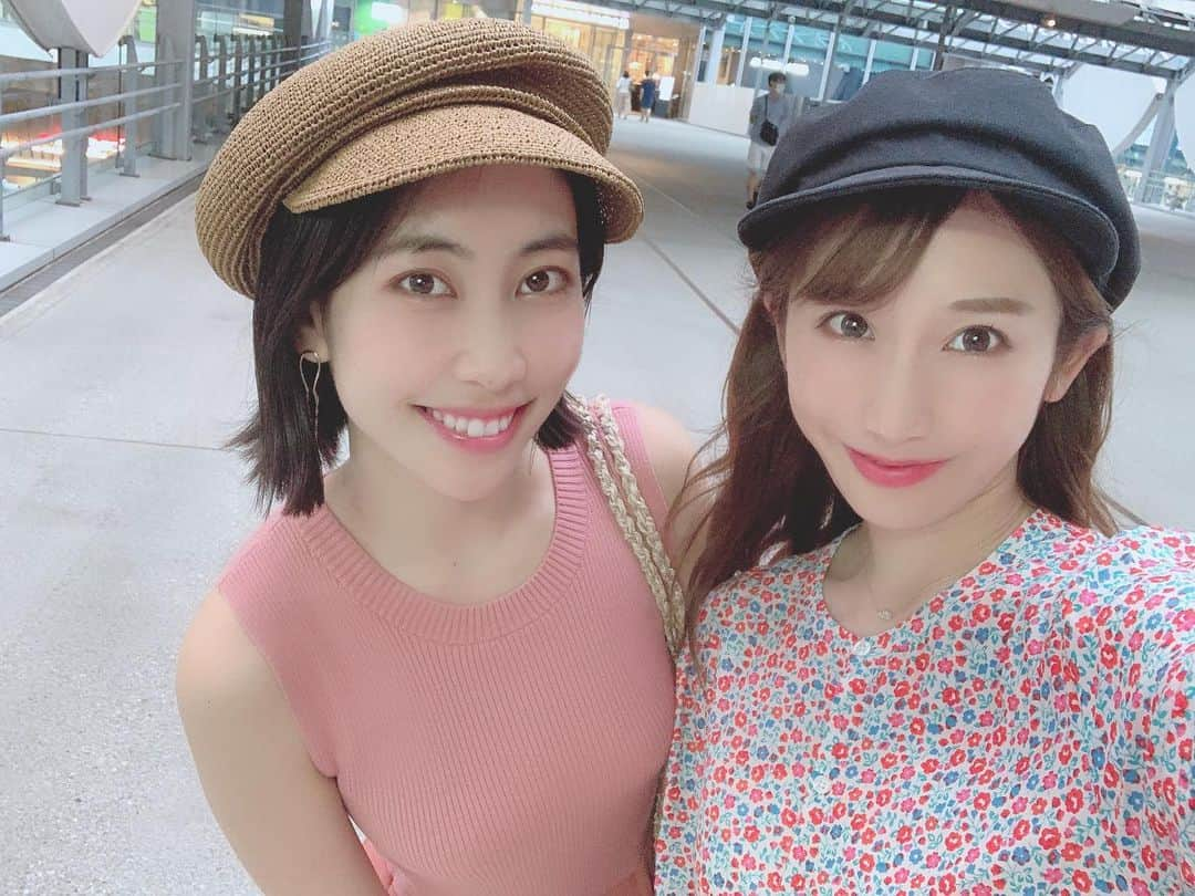 小原春香さんのインスタグラム写真 - (小原春香Instagram)「LOVEすぎ💗  #AKB48 #5期生 #デビュー #一緒 #ジャカルタ #jkt48  #近野莉菜 #美人」8月13日 15時00分 - koharaharuka