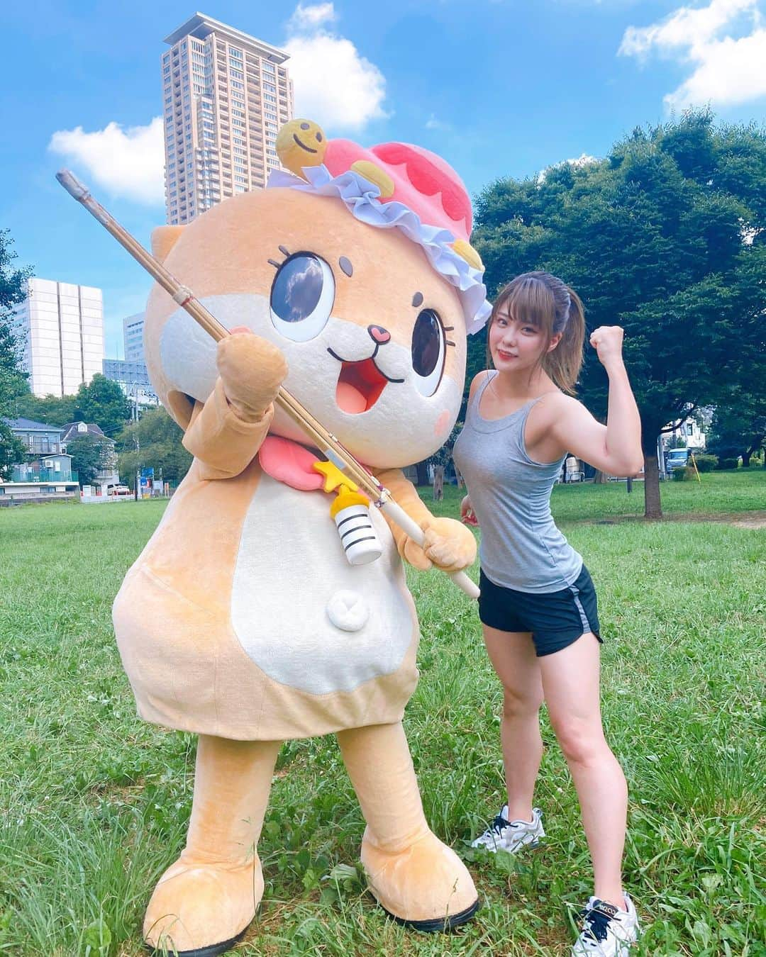 川村虹花さんのインスタグラム写真 - (川村虹花Instagram)「ちぃたん☆に会ったよー！🥰 一緒にトレーニングしよー💪🏻💪🏻  #ちぃたん #ちぃたん可愛い  #トレーニング #筋トレ #青空」8月13日 15時11分 - nanaka_kawamura