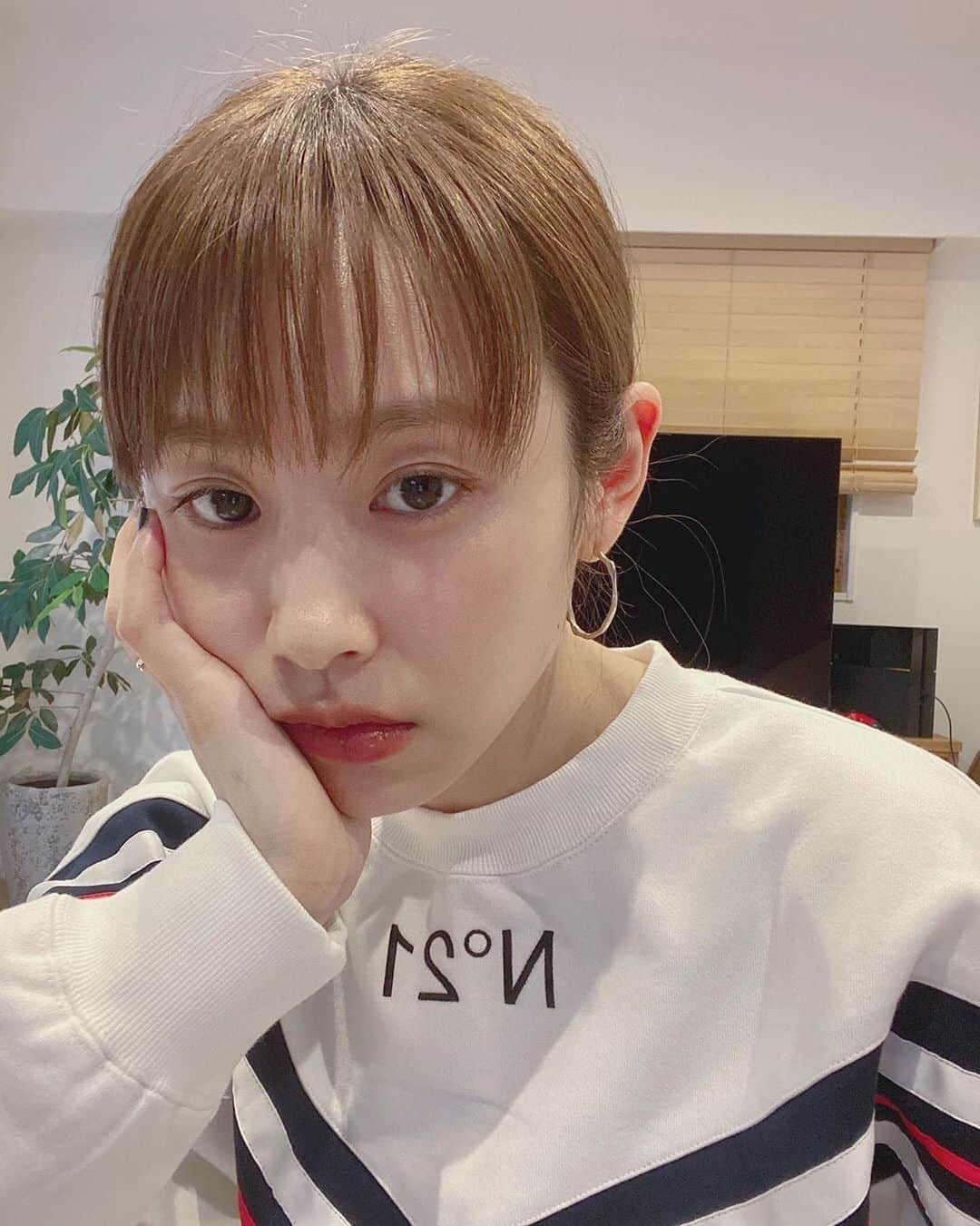 のインスタグラム：「#N21XFILA  #高橋愛 さん🖤 #ヌメロヴェントゥーノ  #フィラ @numeroventuno @fila_japan_official  @iza_official  SHOPIZA.com #instorenow  #repost @i_am_takahashi ・・・ 🖤❤️🖤❤️ ㅤㅤㅤㅤㅤㅤㅤㅤㅤㅤㅤㅤㅤ ㅤㅤㅤㅤㅤㅤㅤㅤㅤㅤㅤㅤㅤ ㅤㅤㅤㅤㅤㅤㅤㅤㅤㅤㅤㅤㅤ イケてるお洋服着て 気分上げる🥰 ㅤㅤㅤㅤㅤㅤㅤㅤㅤㅤㅤㅤㅤ #numeroventuno  #fila #今日のたかはし  #izastagram」