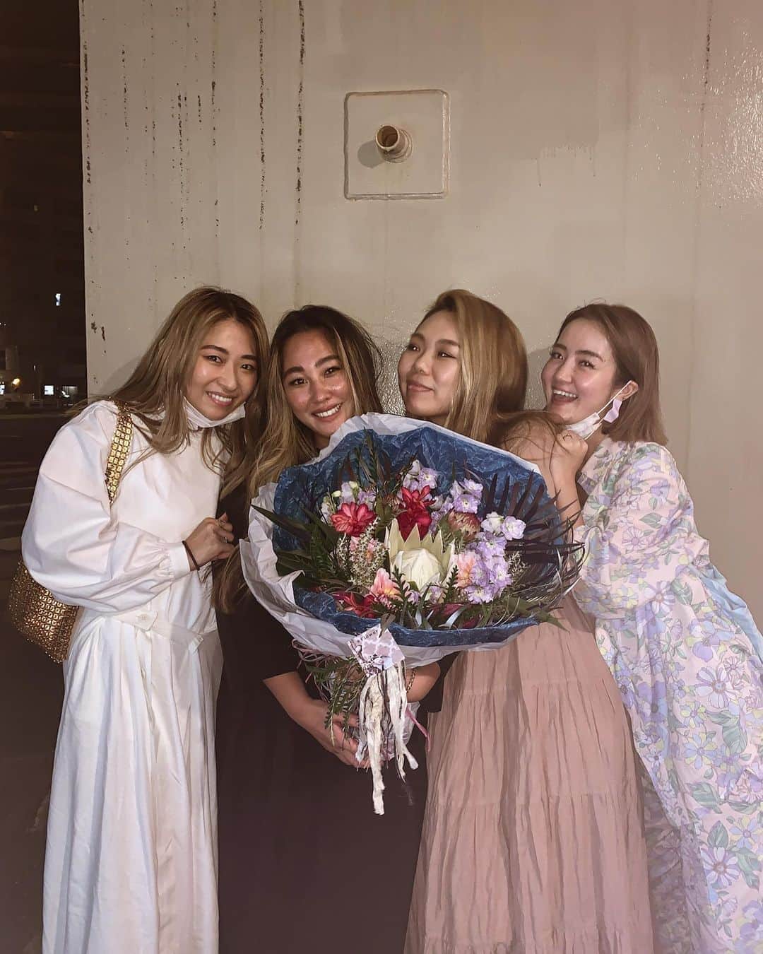 RUBYのインスタグラム：「只々感謝しかない☺️💕  わざわざ我が家に２度に分けてお祝いしに来てくれた大好きなベイベー達😢💗  本当に本当に本当に…ありがとう💗💕  #loveyou #LOVE #birthday」