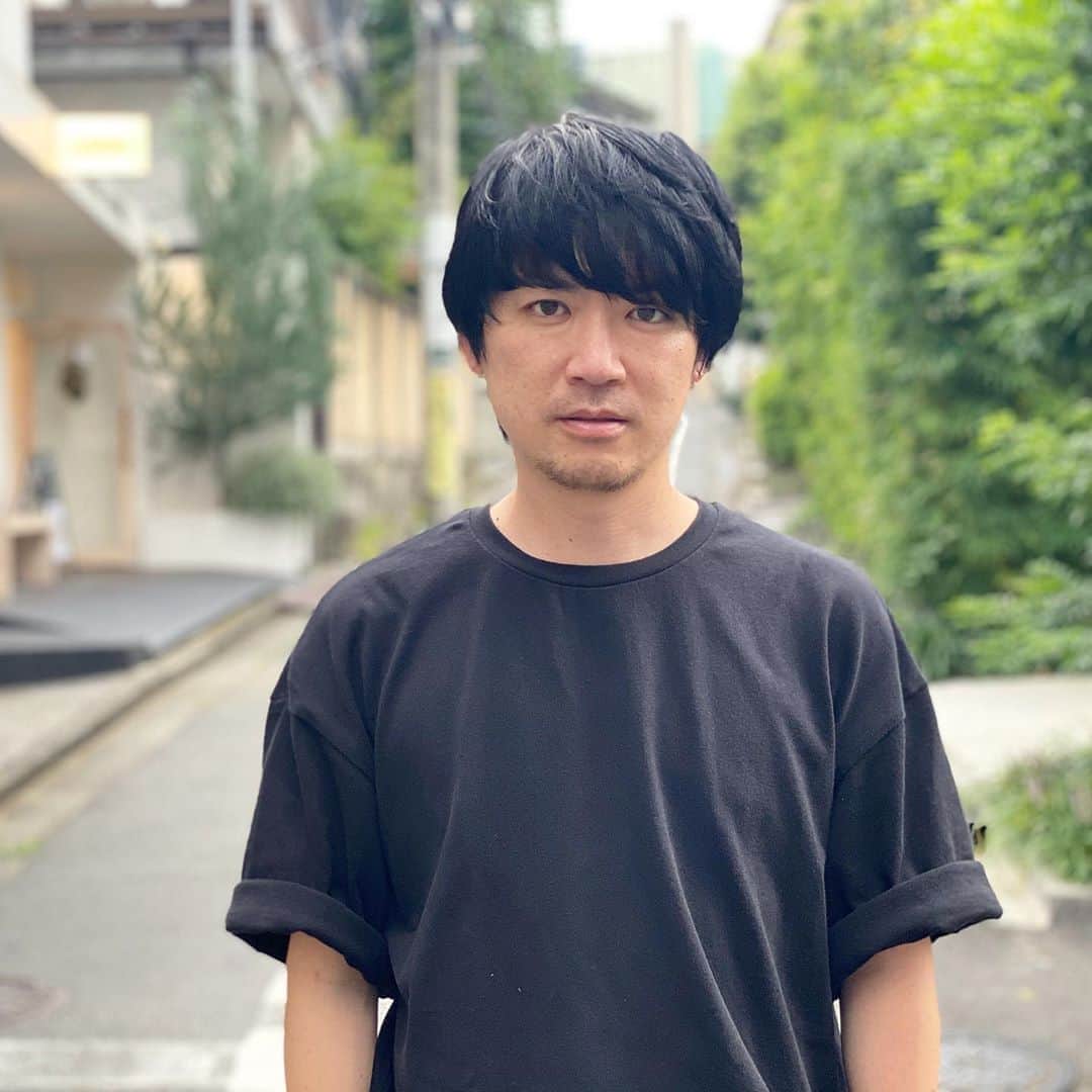 野口和弘のインスタグラム：「久々に前髪切って黒く染めた。」