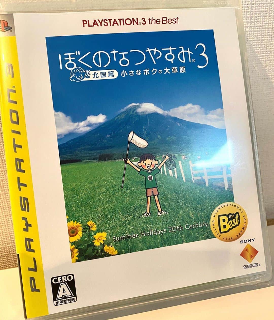のインスタグラム：「しょうがないから買ってしまったではないか。  #懐かしい #夏休み #ぼくのなつやすみ3 #ps3  #game」