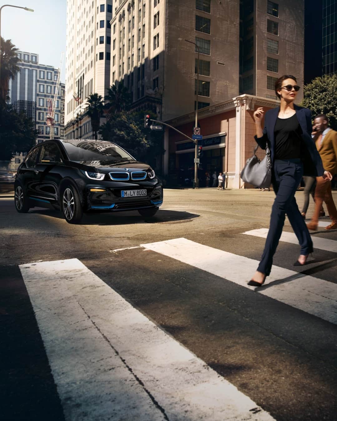 BMWのインスタグラム：「Ready to charge the streets. The BMW i3. #THEi3 #BMW @BMWi #BornElectric __ BMW i3 (120 Ah): Energy consumption in kWh/100 km (combined): 13.1. CO2 emissions in g/km (combined): 0. Further information: www.bmw.com/disclaimer.  	 Acceleration (0-100 km/h): 6.9 s. Power: 125 kW, 170 hp, 250 Nm. Top speed (limited): 160 km/h.」