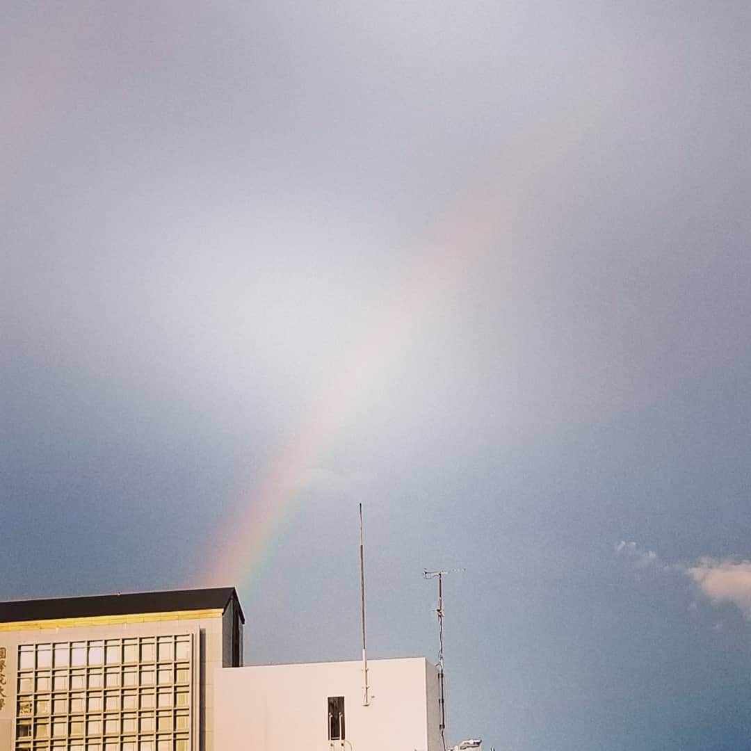 宇月田麻裕さんのインスタグラム写真 - (宇月田麻裕Instagram)「今年の夏は、よく虹を見ますね。ということは雨が降ってたの？」8月13日 17時43分 - mahiro_utsukita
