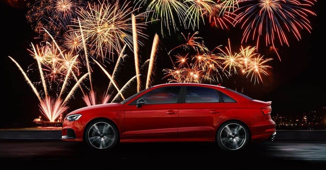 アウディ ジャパンさんのインスタグラム写真 - (アウディ ジャパンInstagram)「装備を充実し、約2年ぶりに日本に登場した新型Audi RS 3。 夏空に打ち上げられる花火との共演は、その美しさと力強さをより際立たせます。  #Audi #AudiRS3 #アウディRS3 #Audijapan #AudiSport #アウディ #carwithoutlimits #carsofinstagram #Audiworld #Audigenic #SportCar #スポーツカー #モータースポーツ #車好きな人と繋がりたい #夏祭り」8月13日 18時00分 - audijapan
