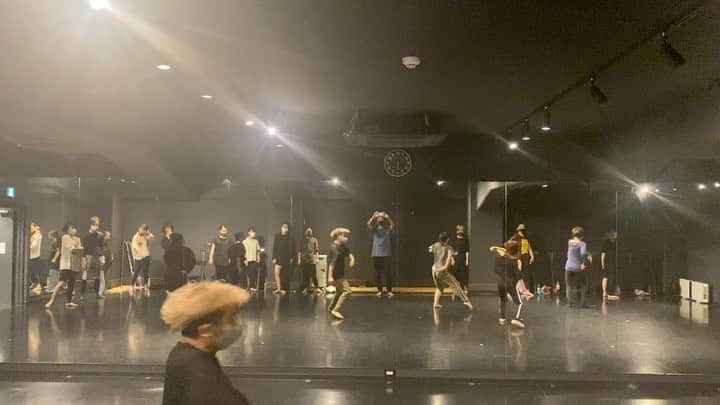 黒須洋壬のインスタグラム：「黒須洋嗣 JAZZ CLASS 2020.Aug.13th @danceworks_jpn  @xross #昼鳶 #ヨルシカ #mask #dance #jazzdance #tokyo  #japan」