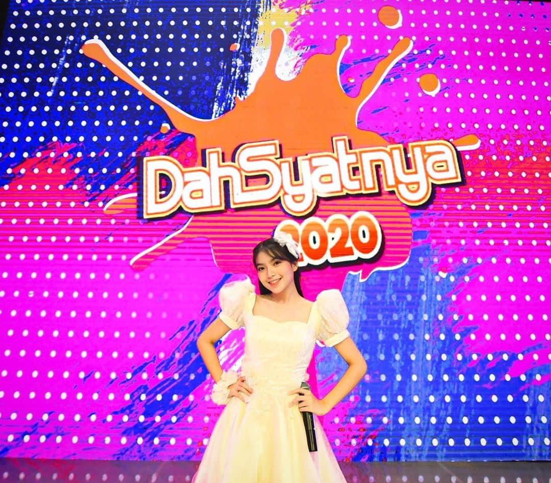 シャニア・グラシアさんのインスタグラム写真 - (シャニア・グラシアInstagram)「🤍 #dahsyatnya2020 @dahsyat.musik」8月13日 18時11分 - jkt48gracia