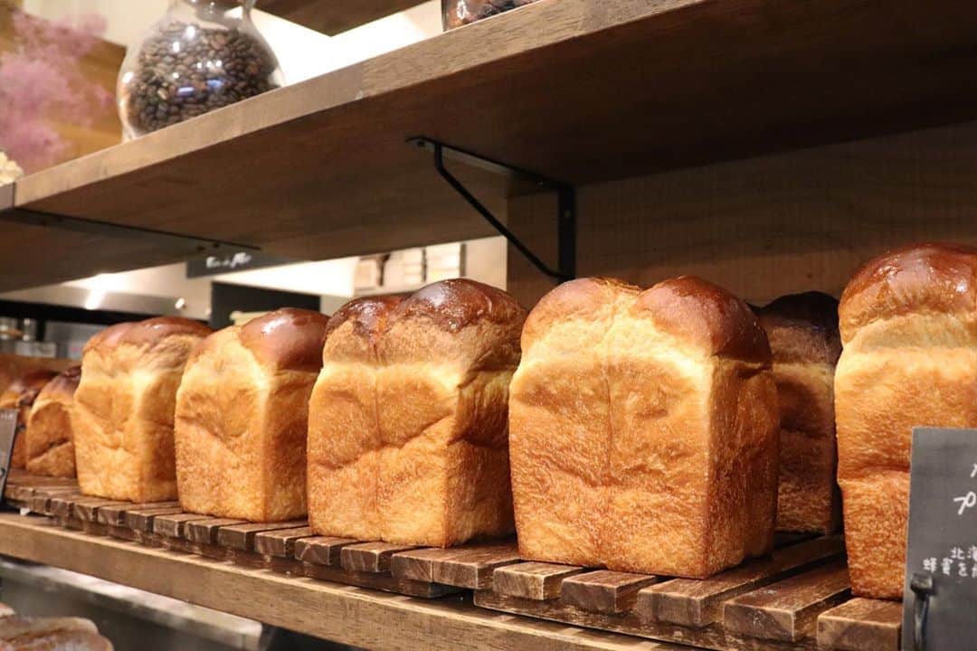 丘の上のパン屋 のグルメインスタ