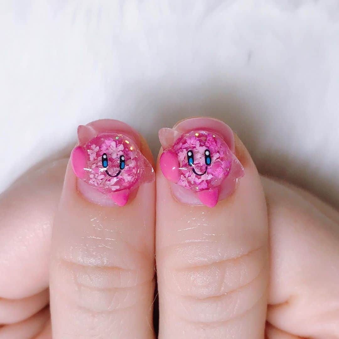 なかやまちえこさんのインスタグラム写真 - (なかやまちえこInstagram)「過去のカービィネイル🍅⠀ #nail #nails #nailart #ネイル #美甲 #ネイルアート  #japanesenailart #manucure #japanesenails #manicurist #gelnails #أظافر #네일아트 #미용 #vẽmóng #ngườiđẹp  #เพ้นท์เล็บ #искусствоногтя #artedeuñas #เพ้นท์เล็บเจล #ジェルネイルデザイン #ネイルデザイン #senikuku #nagelkunst #カービィ #カービィネイル #kirby #kirbynails」8月13日 18時38分 - chiekonakayama