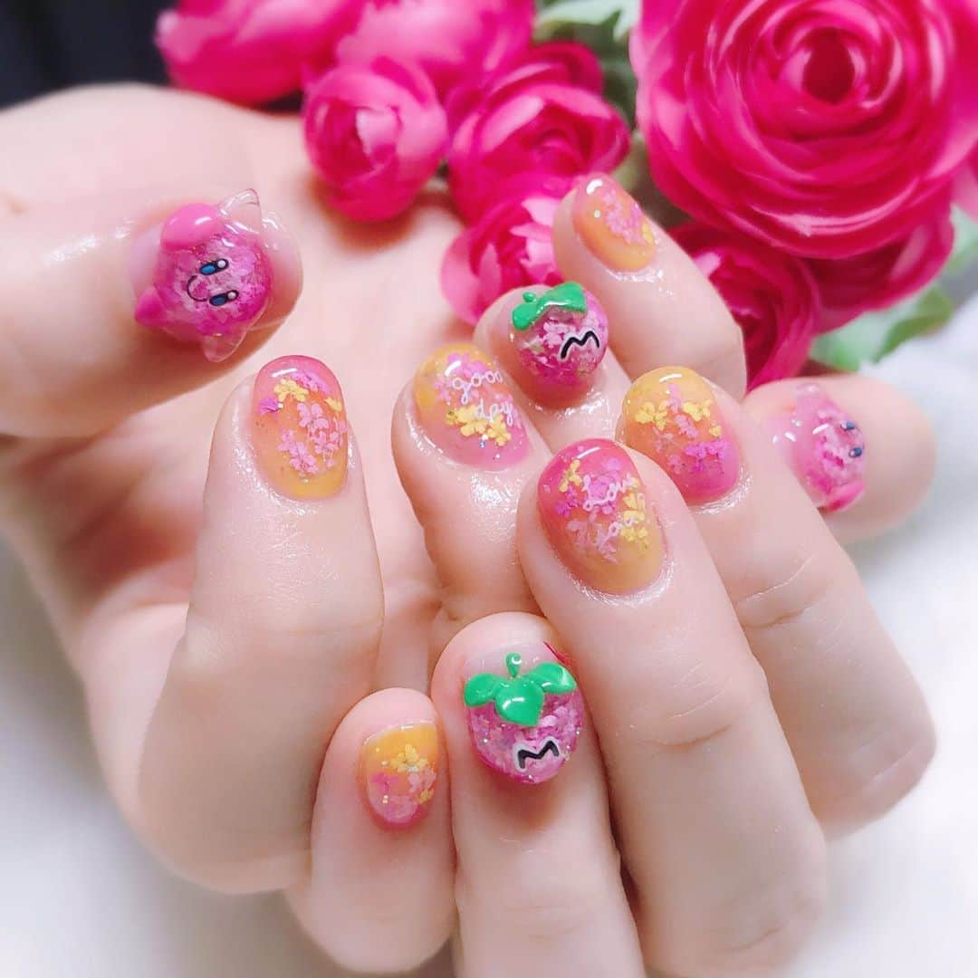 なかやまちえこさんのインスタグラム写真 - (なかやまちえこInstagram)「過去のカービィネイル🍅⠀ #nail #nails #nailart #ネイル #美甲 #ネイルアート  #japanesenailart #manucure #japanesenails #manicurist #gelnails #أظافر #네일아트 #미용 #vẽmóng #ngườiđẹp  #เพ้นท์เล็บ #искусствоногтя #artedeuñas #เพ้นท์เล็บเจล #ジェルネイルデザイン #ネイルデザイン #senikuku #nagelkunst #カービィ #カービィネイル #kirby #kirbynails」8月13日 18時38分 - chiekonakayama