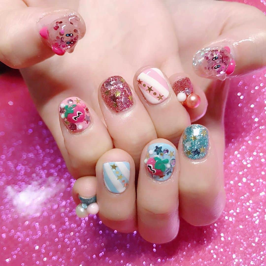 なかやまちえこさんのインスタグラム写真 - (なかやまちえこInstagram)「過去のカービィネイル🍅⠀ #nail #nails #nailart #ネイル #美甲 #ネイルアート  #japanesenailart #manucure #japanesenails #manicurist #gelnails #أظافر #네일아트 #미용 #vẽmóng #ngườiđẹp  #เพ้นท์เล็บ #искусствоногтя #artedeuñas #เพ้นท์เล็บเจล #ジェルネイルデザイン #ネイルデザイン #senikuku #nagelkunst #カービィ #カービィネイル #kirby #kirbynails」8月13日 18時38分 - chiekonakayama
