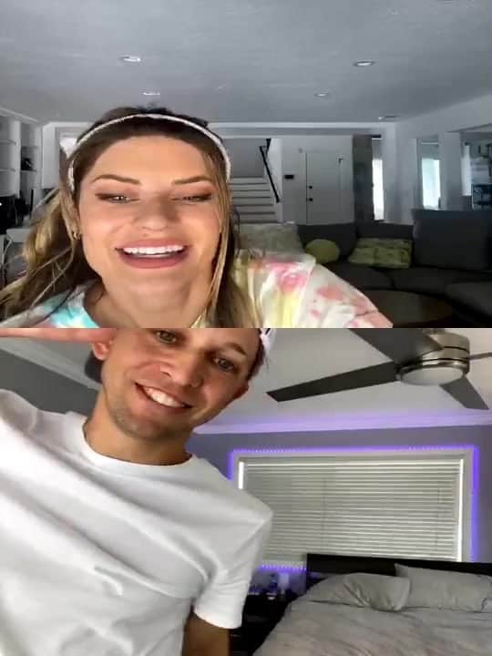 Hannah Stockingのインスタグラム：「and you could be featured in Dillon Francis’s music video! It is so much fun and more importantly for a great cause. Learn more here: https://bit.ly/2BWTmaV @maliburumus #sponsored」