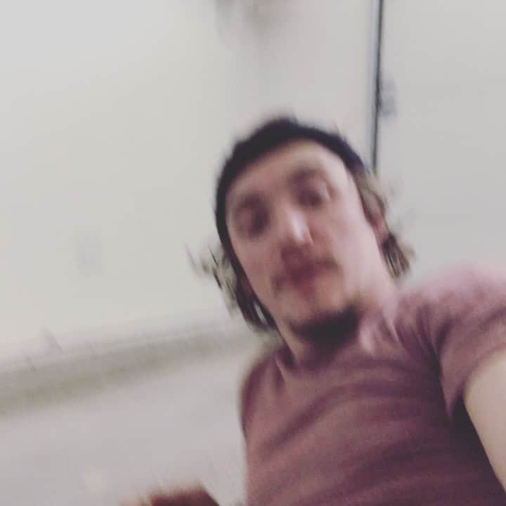 カイル・ガルナーのインスタグラム：「Goooooood afternoon.....」