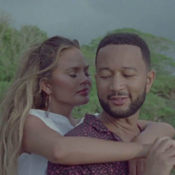 Vevoさんのインスタグラム写真 - (VevoInstagram)「@johnlegend and chrissyteigen drive us "Wild" in the heartfelt visuals for John's latest song with @garyclarkjr! Be sure to watch it now for a beautiful surprise! ❤️ ⠀⠀⠀⠀⠀⠀⠀⠀⠀ ▶️[Link in bio] #JohnLegend #GaryClarkJr #ChrissyTeigen #Wild」8月14日 4時41分 - vevo
