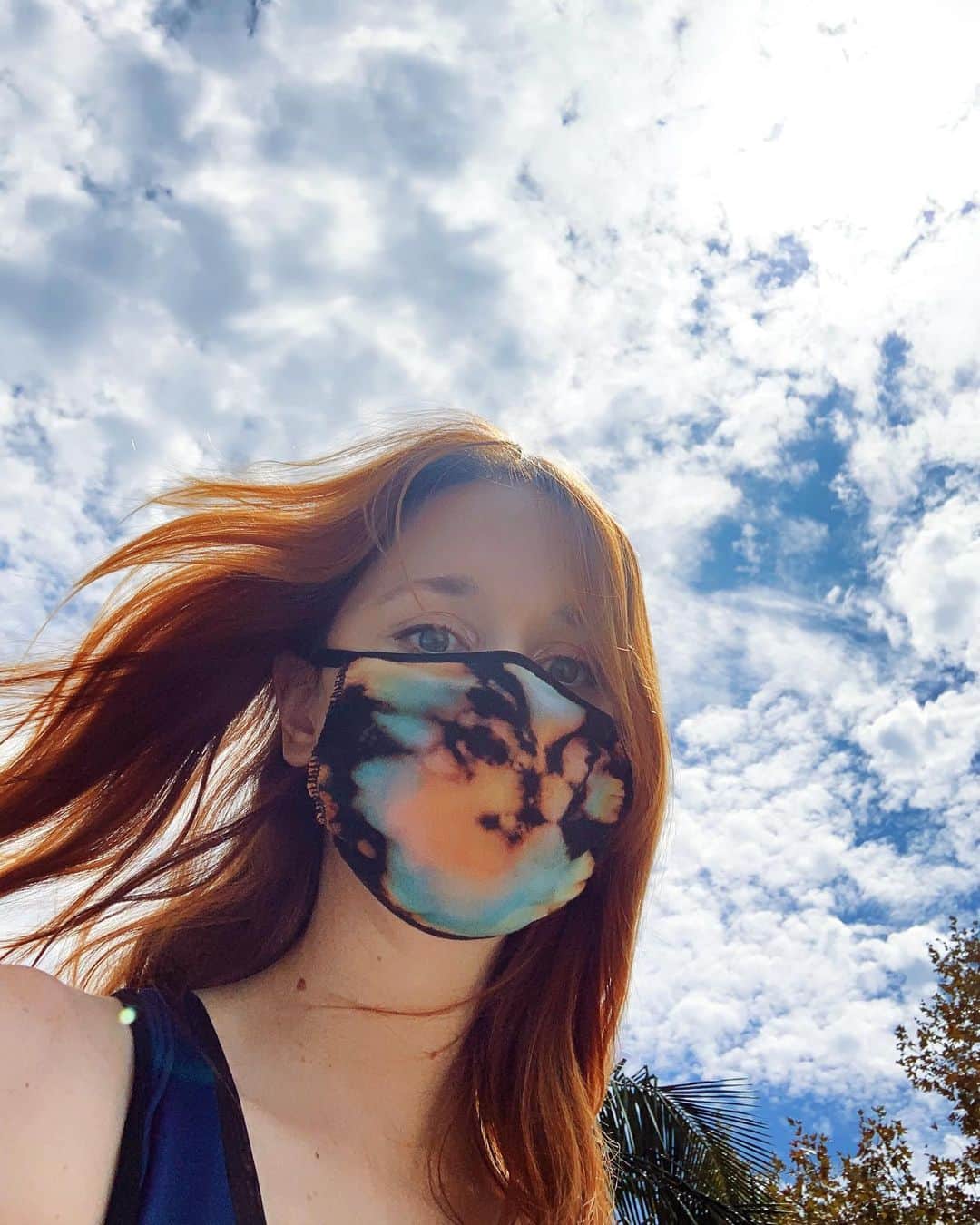 ローラ・スペンサーのインスタグラム：「@imperfectpalette 🌈💕」
