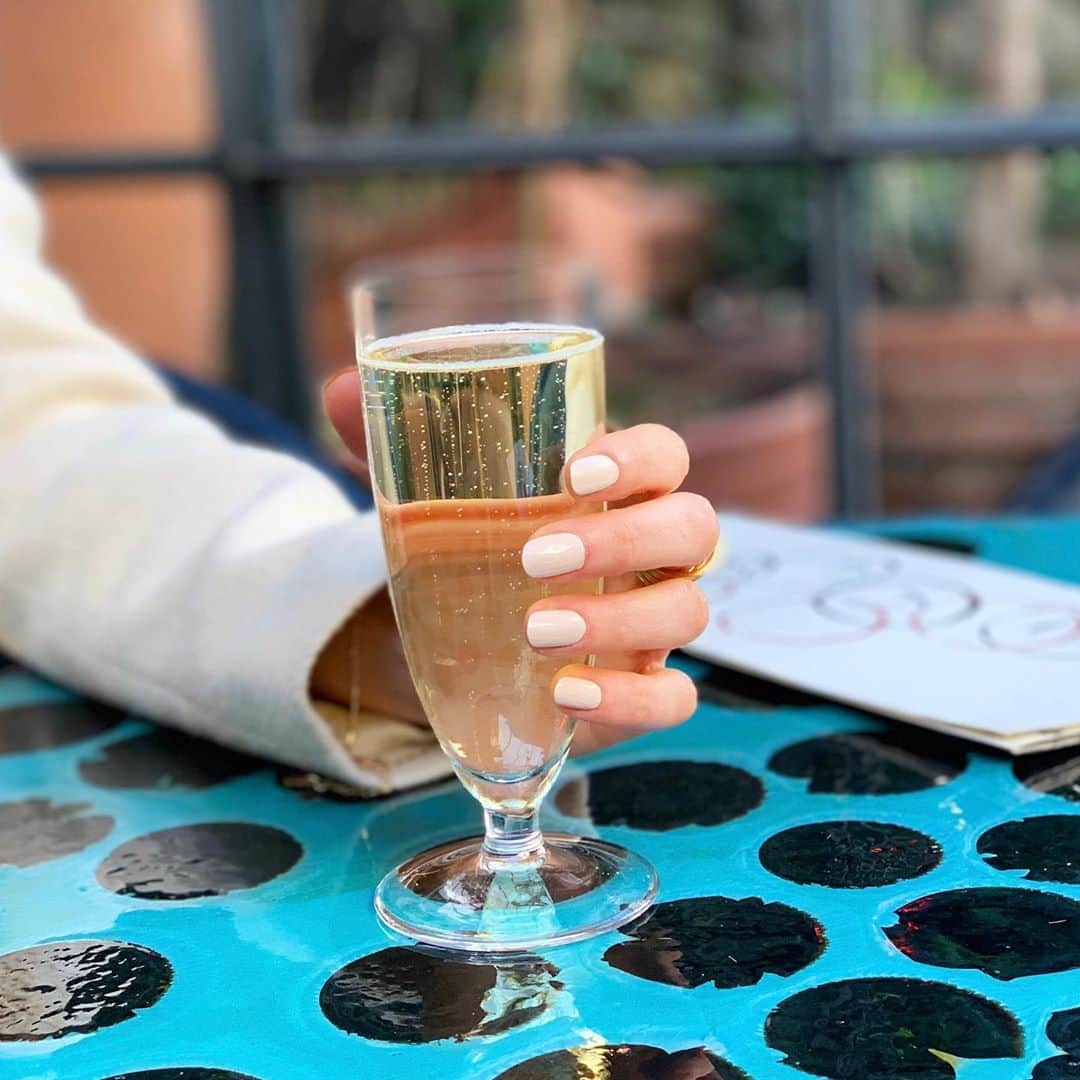 OPIさんのインスタグラム写真 - (OPIInstagram)「Happy #NationalProseccoDay! Double tap if you’ll #BeThereInAProsecco for some sparkling goodness and a soft, creamy nude that’s perfect for a neutral #Mani. 🥂  #ColorIsTheAnswer  #NudeNails #NeutralNails #WeddingNails #BridalNails #FallFashionTrends #Fall2020Trends #FallMani #NailsOfInstagram #NailInspo #OPIObsessed」8月14日 5時13分 - opi