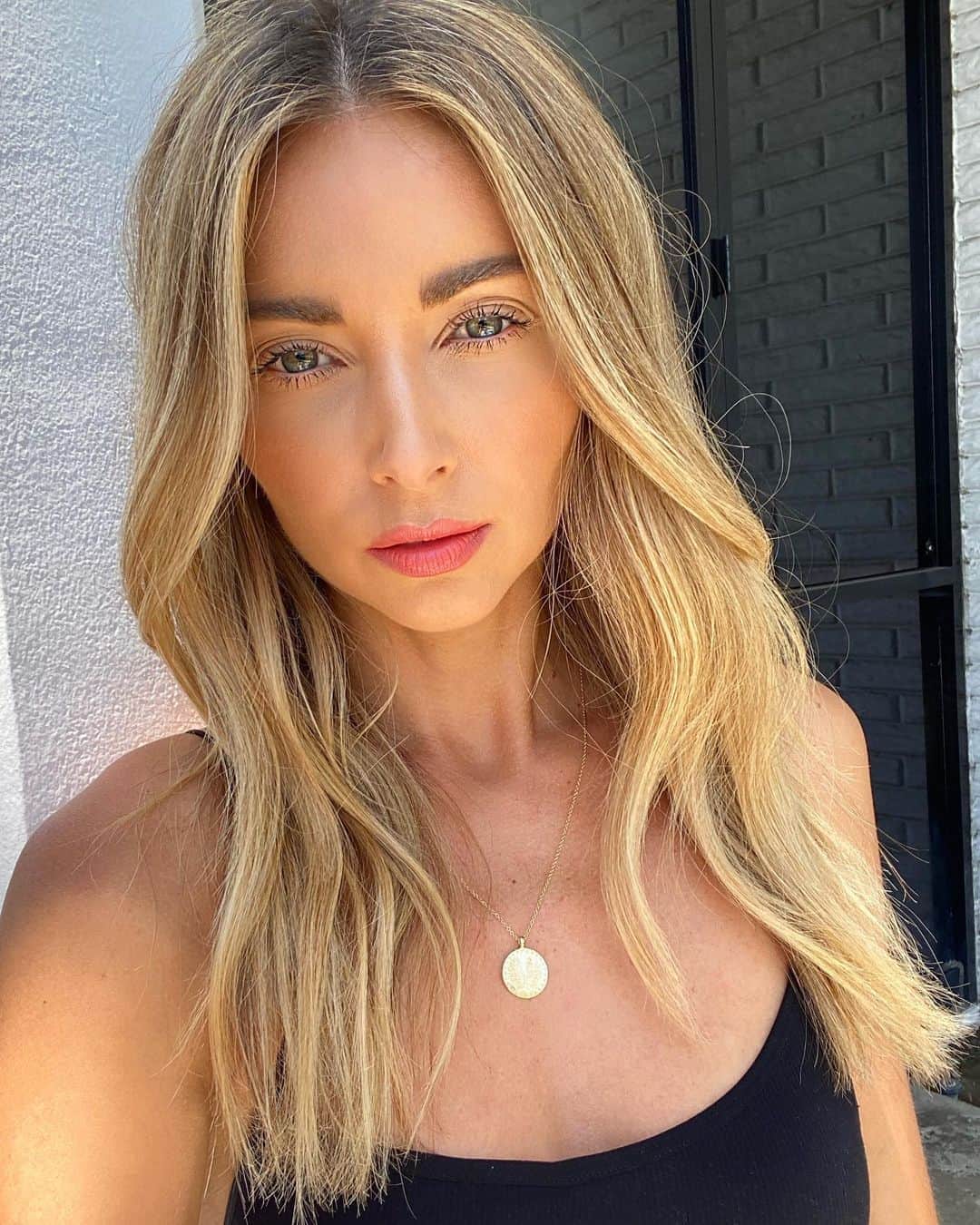 Ludi Delfinoのインスタグラム：「👩🏼💫 #ludionduty」