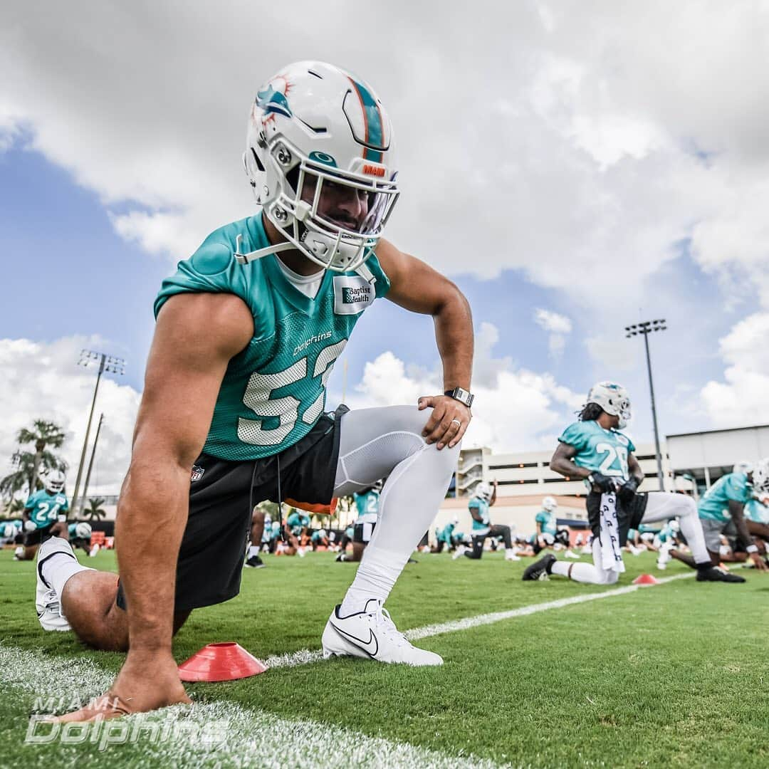 マイアミ・ドルフィンズさんのインスタグラム写真 - (マイアミ・ドルフィンズInstagram)「Bring in the Big Boys 😤」8月14日 5時27分 - miamidolphins