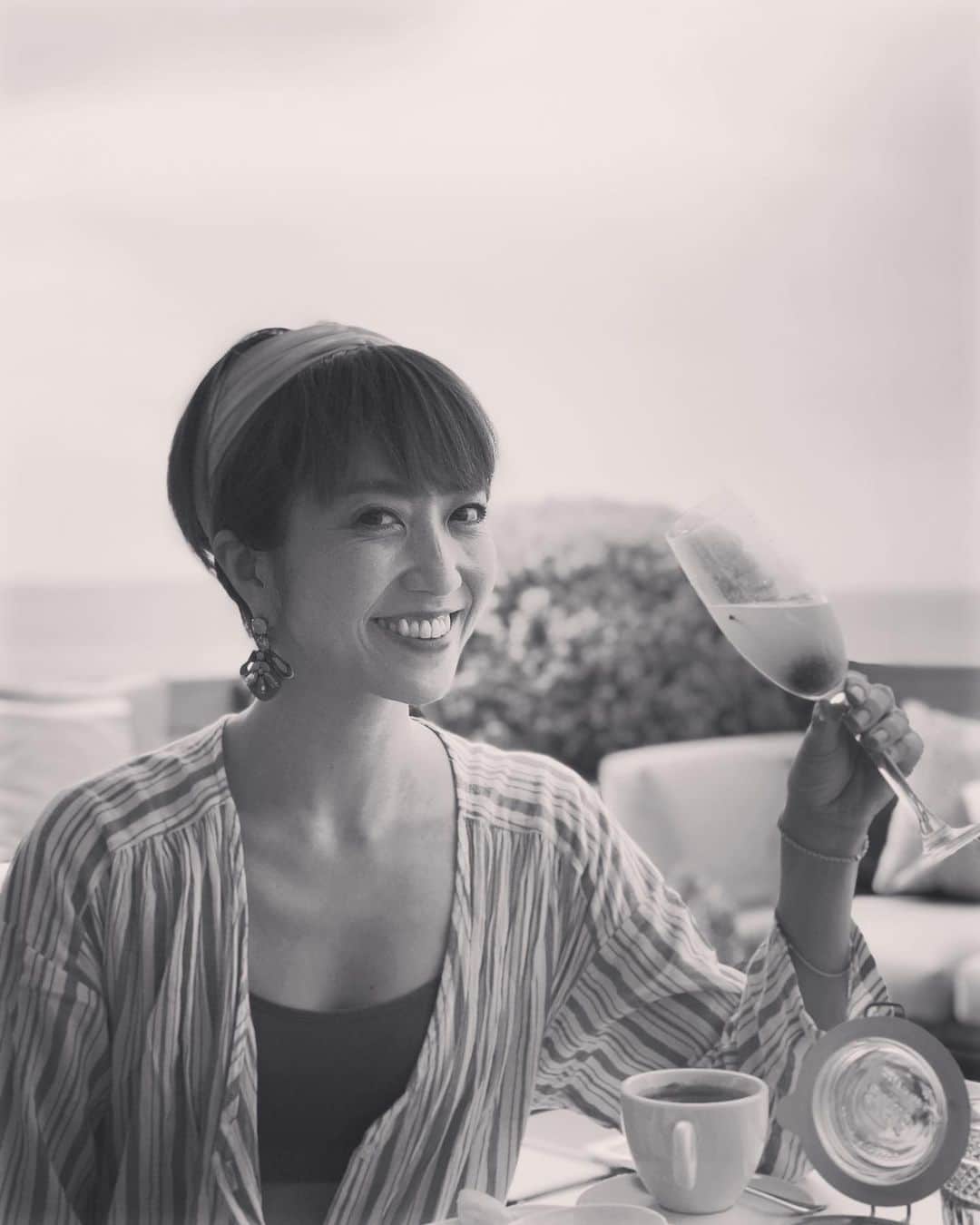 渡辺由布子さんのインスタグラム写真 - (渡辺由布子Instagram)「🥂🍊🍳🥐☕️🧀  2019.07.30 Breakfast Memories❤︎ That's one of our favorite breakfast spots in the world.   忘れられない朝食シーン。 マヨルカ島もバルセロナもマドリードも、スペイン滞在中は毎朝Cava(シャンパン)が飲み放題で、夢のようだったなぁ。  #TBT  #朝シャン  #ラテン  #スペイン #移住計画 #夢のまた夢 #E朝  #throwbackthursday  #breakfast  #breakfastgoals  #breakfastwithaview  #morning #boutiquehotel  #staycation  #hotel  #oceanview  #vacation  #summervibes  #memories  #tbt🔙📸   📍 @itmallorcahotels #BoutiqueHotelCalatrava #palmademallorca #mallorca #spain #🇪🇸」8月13日 21時13分 - watanabe_yuko