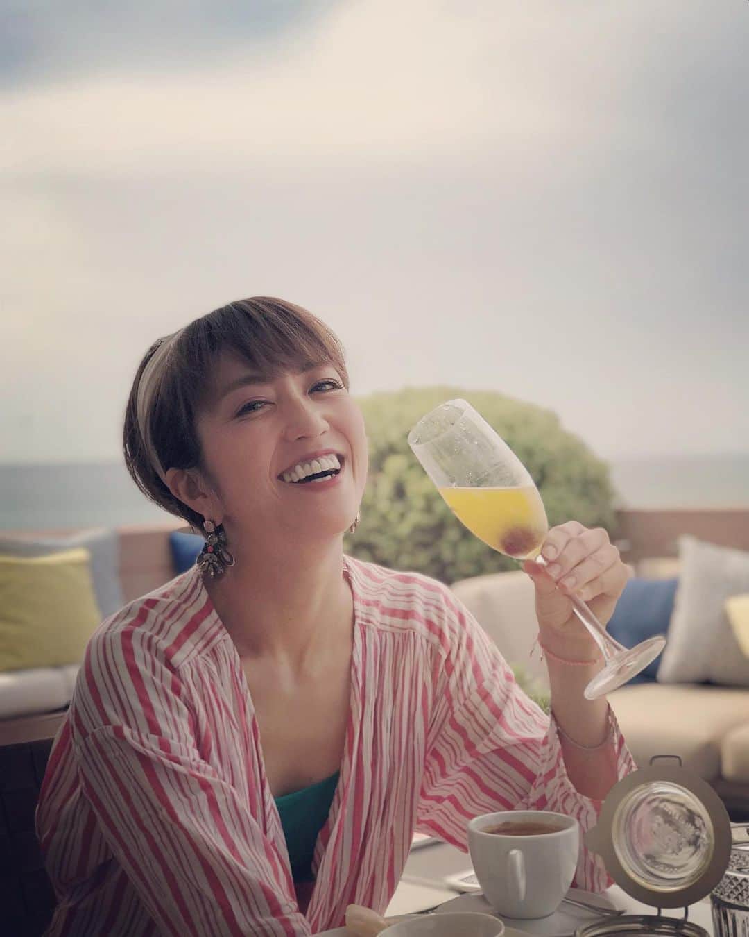 渡辺由布子さんのインスタグラム写真 - (渡辺由布子Instagram)「🥂🍊🍳🥐☕️🧀  2019.07.30 Breakfast Memories❤︎ That's one of our favorite breakfast spots in the world.   忘れられない朝食シーン。 マヨルカ島もバルセロナもマドリードも、スペイン滞在中は毎朝Cava(シャンパン)が飲み放題で、夢のようだったなぁ。  #TBT  #朝シャン  #ラテン  #スペイン #移住計画 #夢のまた夢 #E朝  #throwbackthursday  #breakfast  #breakfastgoals  #breakfastwithaview  #morning #boutiquehotel  #staycation  #hotel  #oceanview  #vacation  #summervibes  #memories  #tbt🔙📸   📍 @itmallorcahotels #BoutiqueHotelCalatrava #palmademallorca #mallorca #spain #🇪🇸」8月13日 21時13分 - watanabe_yuko