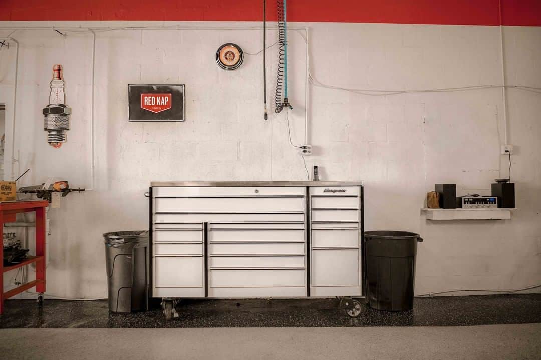 のインスタグラム：「Some see a toolbox. Others see over 3 million jobs open in skilled trades by 2028.」