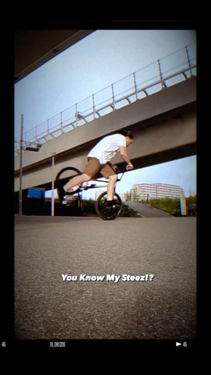 のインスタグラム：「You Know My Steez⁉️ #aresbikes #bmx #tiktok #reels #summer #Facebook #flatland #freestylebmx #lumix #gopro  #ug #madbunny #dvsshoes #fusionink #gangstarr #hiphop #street #ridebmx #rideon #90sstyles #2020tokyo #stay」