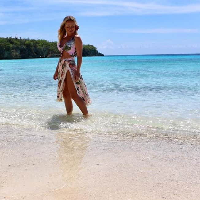 Eliana Michaelichin Bezerraのインスタグラム：「Felicidade tem nome: Deus, saúde, família e amigos. #tbt」