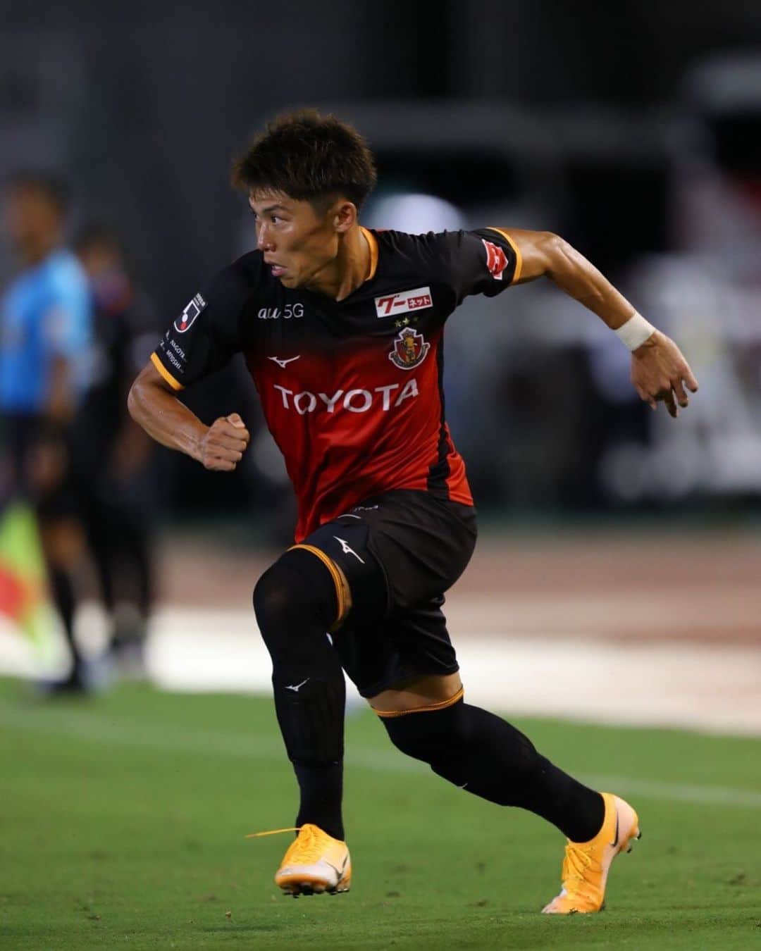 太田宏介のインスタグラム：「『川崎フロンターレ戦』 ルヴァン杯予選突破！ まだまだ連戦は続きます。 ファミリーの皆さん、共に戦いましょう🤝 #grampus  #family  #太田宏介」