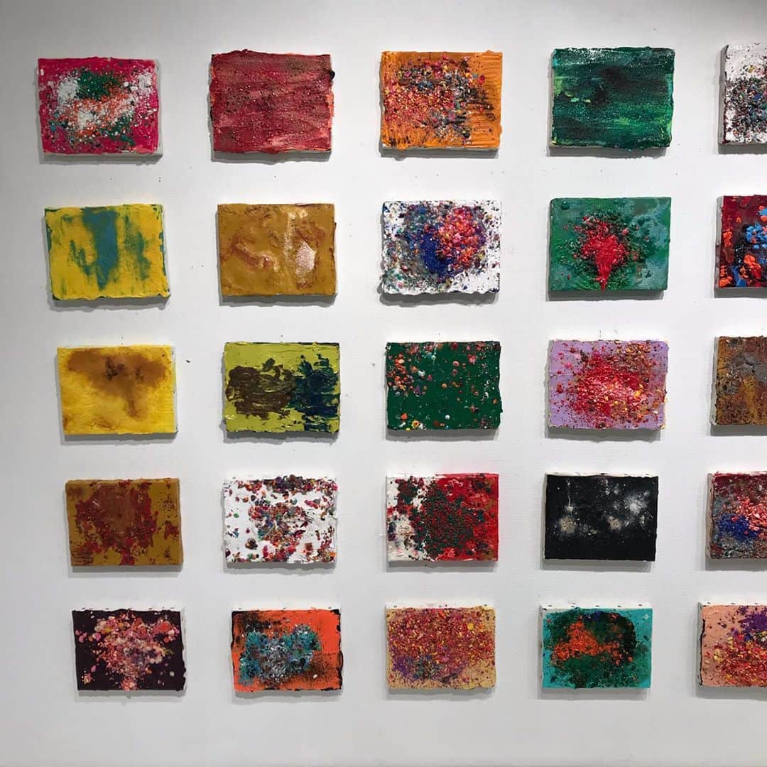 佐野史郎さんのインスタグラム写真 - (佐野史郎Instagram)「南 依岐 個展 「RISING」 渋谷　西武百貨店 とにかく、スゲぇエネルギー量‼︎ 意味を問うのはヤボと、ただひたすら向きあっておりました。 おかあさまにも会えましたよ^_^ https://www.sogo-seibu.jp/shibuya/topics/page/minamiibuki.html」8月13日 22時05分 - sanovabitch
