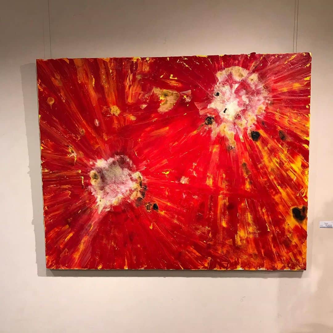 佐野史郎さんのインスタグラム写真 - (佐野史郎Instagram)「南 依岐 個展 「RISING」 渋谷　西武百貨店 とにかく、スゲぇエネルギー量‼︎ 意味を問うのはヤボと、ただひたすら向きあっておりました。 おかあさまにも会えましたよ^_^ https://www.sogo-seibu.jp/shibuya/topics/page/minamiibuki.html」8月13日 22時05分 - sanovabitch