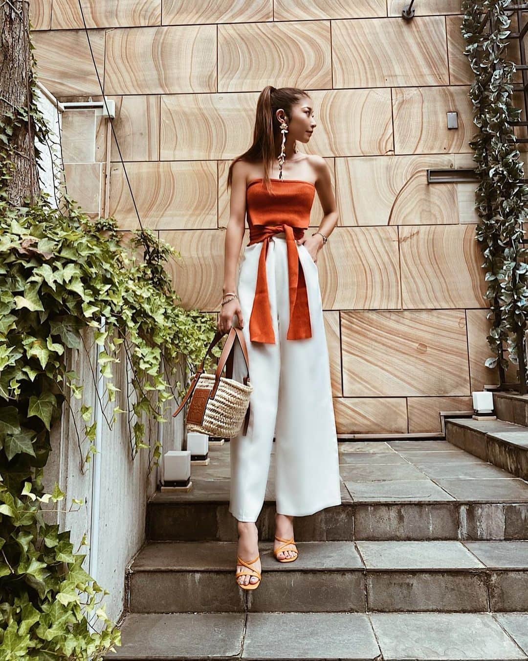 佐藤あずみのインスタグラム：「🍊🧡 . . . #ootd #fashion #coordinate #code #japan #tokyo #japanesegirl #私服 #コーデ #ファッション」
