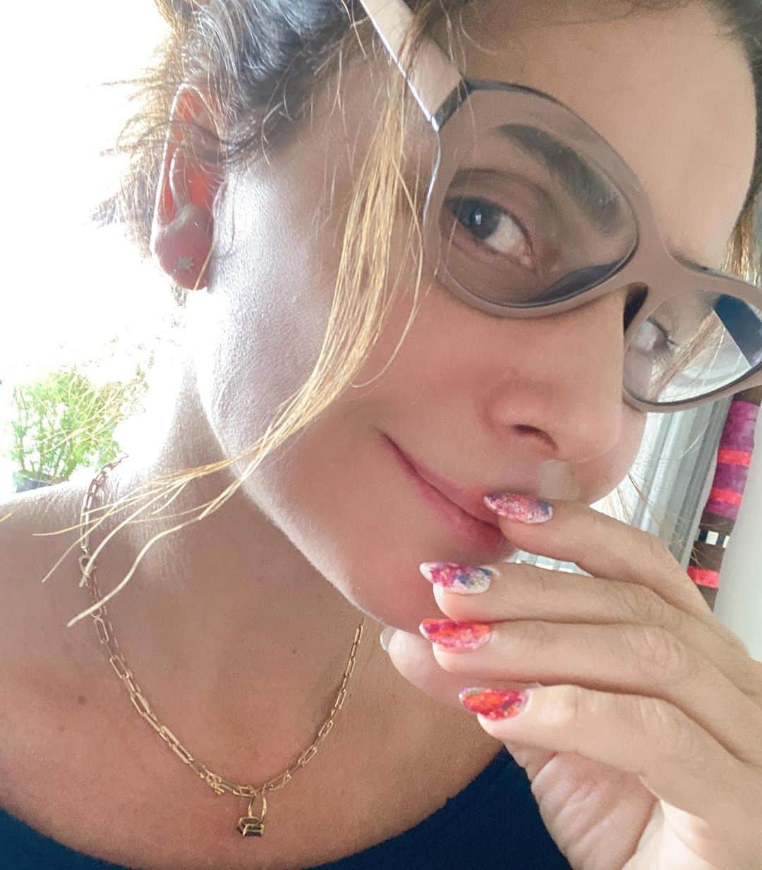 Giovanna Antonelliのインスタグラム：「'Todo dia a gente recebe uma oportunidade única de recomeçar. Então só nos resta agarrar essa oportunidade com toda nossa força e #partiuserfeliz !!!! Bora? ' 😃」
