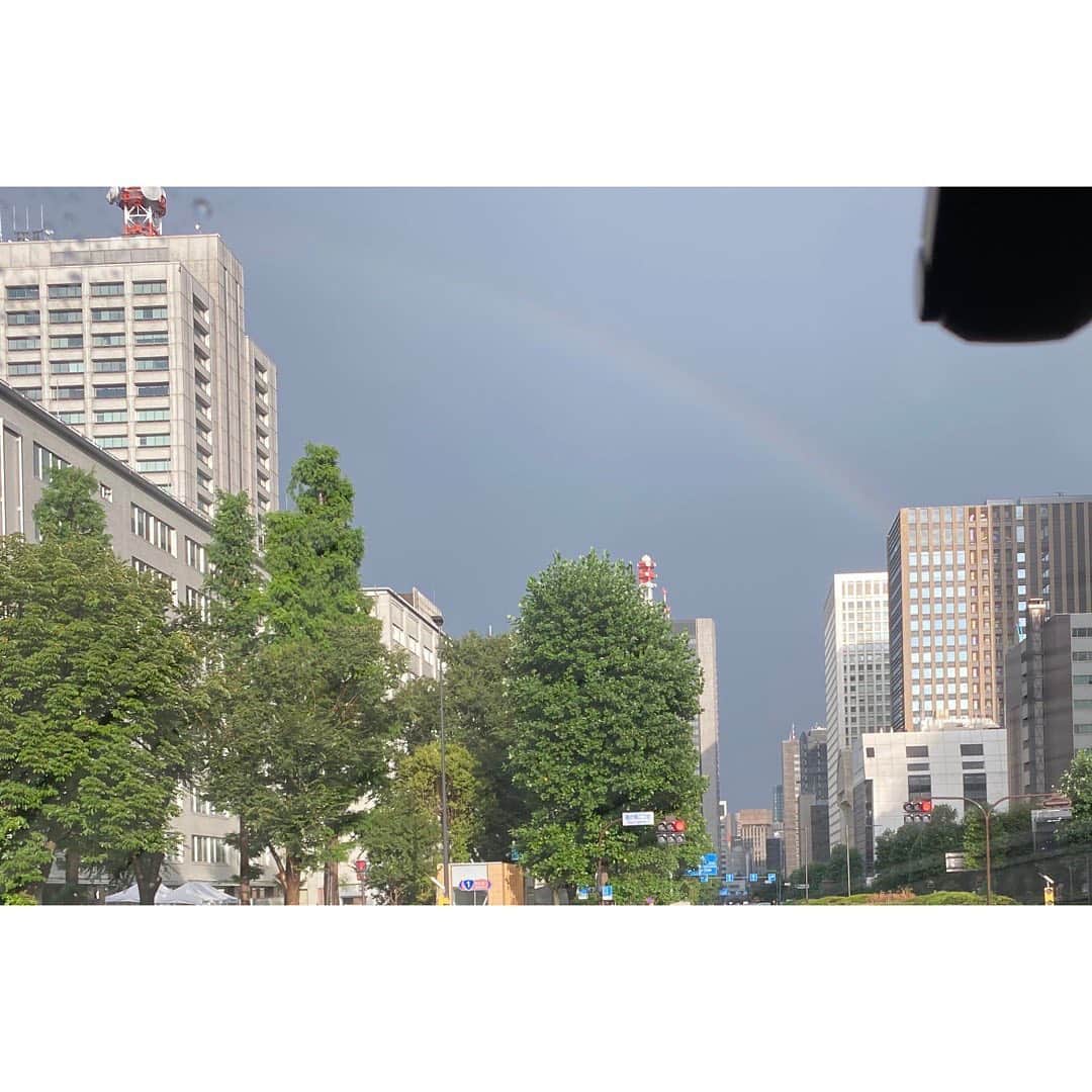 西村志野さんのインスタグラム写真 - (西村志野Instagram)「＊ 今週もありがとうございました😊 文化放送はまた再来週です。 よろしくお願いします✨ ＊ 虹ー！！！🌈 元気が出る写真が撮れました♡ ＊ #虹 #happy #picture #空 #雨上がり #🌈」8月13日 22時17分 - shinonishimura_