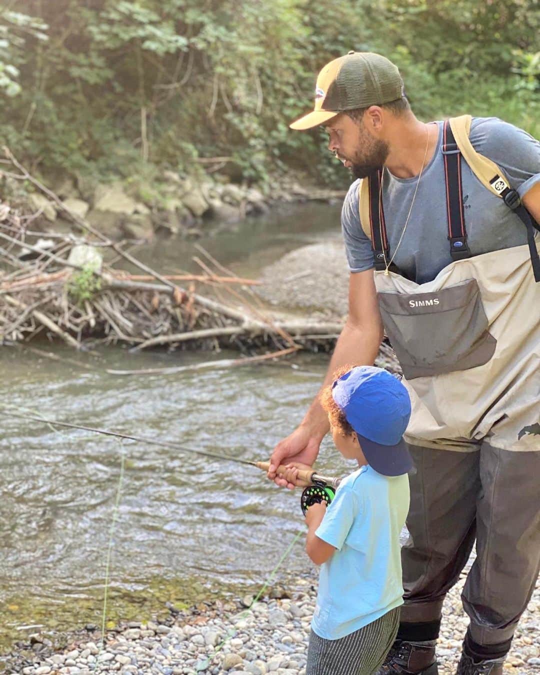ジョー＝ウィルフリード・ツォンガのインスタグラム：「Share your passion 🎣」