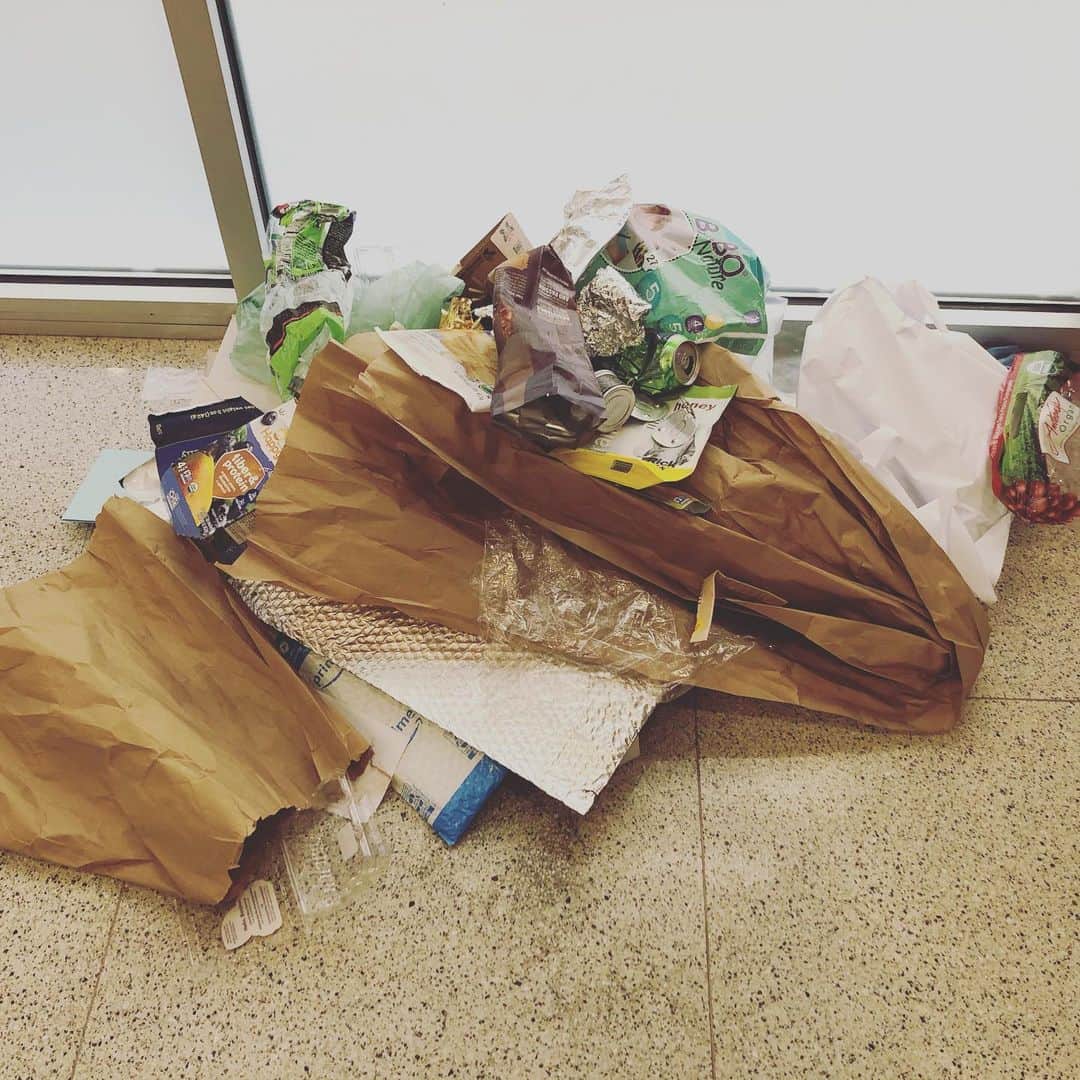 キャリー・クーンのインスタグラム：「In most households, this pile goes straight into the garbage and off to a landfill, but ALL OF IT IS RECYCLABLE! Clockwise from lower-left: 1) Stretch plastics go to a retail drop-off box; 2) Non-stretch plastics and packaging go in my @terracycle “Plastic Packaging Waste” box; 3) Municipal Blue Bin Collection and 4) My @terracycle “All Your Waste” box. #keeponrecycling」