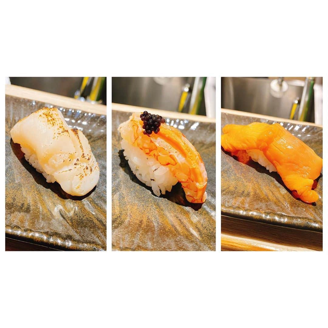 茉晶さんのインスタグラム写真 - (茉晶Instagram)「#覓壽司 #隱藏在淡水巷弄中的精緻美食 #壽司 #生魚片 #無菜單料理 #美食日記   不好意思，前三張都是我的照片，第五張開始就有食物了😝  17道精緻的無菜單料理，每吃完一道就會期待下一道是什麼😍印象最深刻的就是第二道的小捲搭配柚子味增醬，幸福感蔓延在口腔內❤️ 同行友人則是對配料小黃瓜非常感興趣，不但通通吃光光，還被廚師問說：「還需要小黃瓜嗎？」  價位有分800跟1200的，1200勝在食材以及道數，不過必須說不太適合大胃王來吃🤣我吃完17道後大概只有七分飽～  店內服務很好👍🏼也沒再多收服務費，廚師跟店員都很親切 想體驗精緻美食的可以試試哦❤️」8月14日 0時14分 - lin.mo.jing