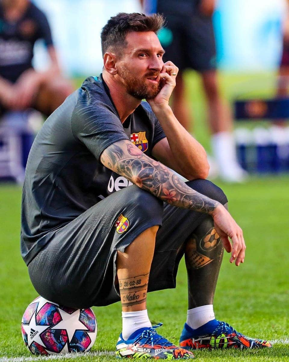 FCバルセロナさんのインスタグラム写真 - (FCバルセロナInstagram)「💭 ONE. MORE. NIGHT.  👀 #BarçaBayern」8月14日 5時52分 - fcbarcelona