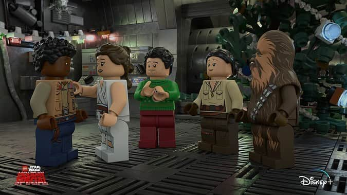 スター・ウォーズさんのインスタグラム写真 - (スター・ウォーズInstagram)「Tis the season for a festive holiday celebration of the entire Star Wars saga... Get ready for The LEGO Star Wars Holiday Special, a #DisneyPlus Original, premiering on 11/17. Get all the details on StarWars.com.」8月14日 1時02分 - starwars