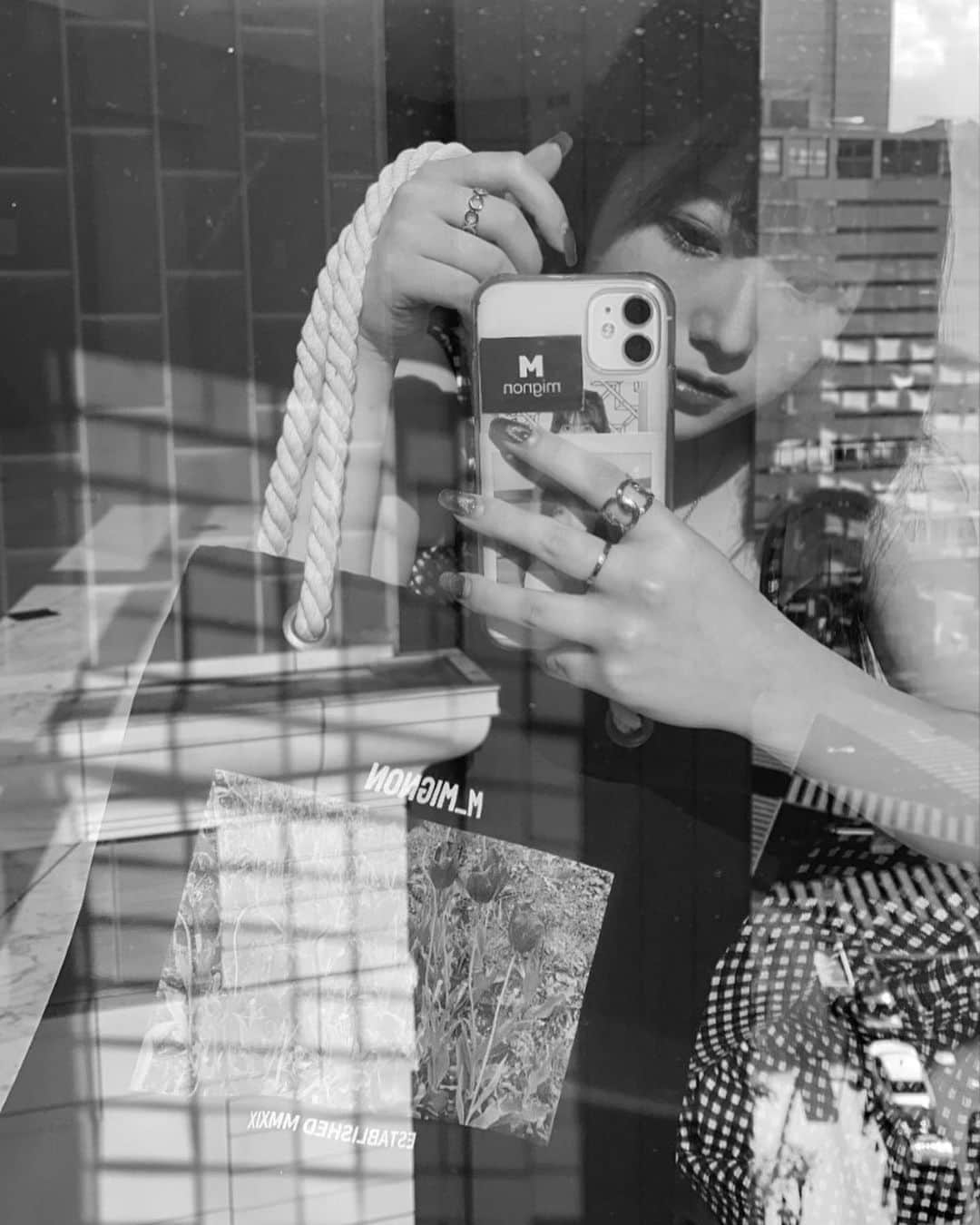 おもてちゃんのインスタグラム：「. このトートは福岡のポップアップから既に購入できるようになっています 通販はもう少し待たれよ」