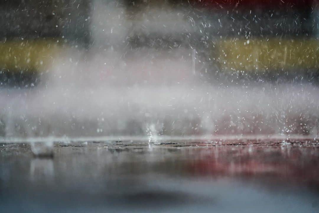 レプソル・ホンダのインスタグラム：「⛈Mood⛈」