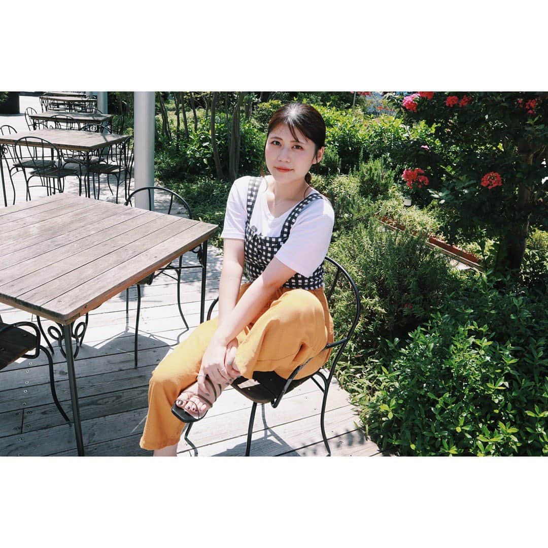 伊藤来笑さんのインスタグラム写真 - (伊藤来笑Instagram)「迷って載せなかった写真たち🌺🍃 . . 新しいアカウント(@comesmile_25 )にも いろいろ写真載せています〜！ 更新頻度ばりばり低いと思うけど 今のこのアカウントでも引き続き載せていくから見てね✌️」8月14日 1時08分 - raira_cam