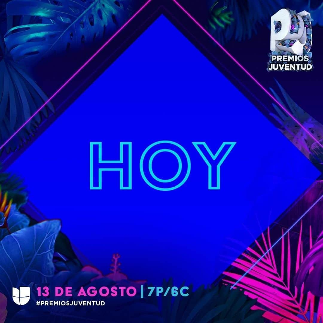 Primer Impactoさんのインスタグラム写真 - (Primer ImpactoInstagram)「¿Estás listo para la noche más hot del verano? 🔥🎉🎼Te esperamos esta noche a las 7P/6C para ver @premiosjuventud por @Univision. ¡No te lo puedes perder! #PremiosJuventud 🌟👇🏽Menciona a tu artista favorito en los comentarios 👇🏽🌟」8月14日 1時18分 - primerimpacto