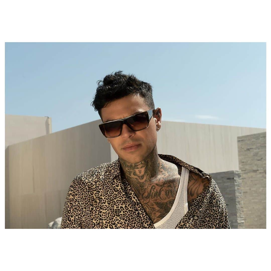 ディタのインスタグラム：「The Souliner-One, inspired by post-modern architecture, pairing bold volume and intricate technicality. #DitaEyewear #DitaPlaces #NobuLosCabos #CategoryOfOne #DitaSoulinerOne #DITA #DITAsunglasses」