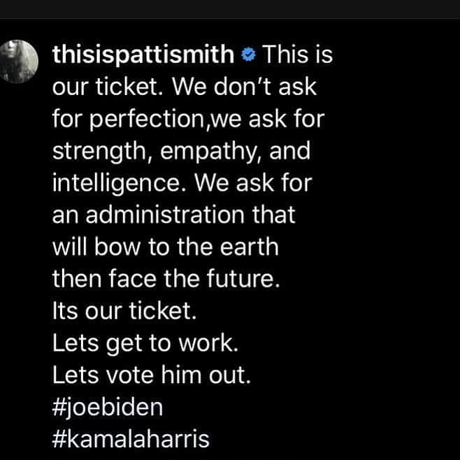 ゾーイ・クラヴィッツさんのインスタグラム写真 - (ゾーイ・クラヴィッツInstagram)「what @thisispattismith said. #votehimout trump supporters: you can say some bullshit but you could also just leave.」8月14日 2時53分 - zoeisabellakravitz