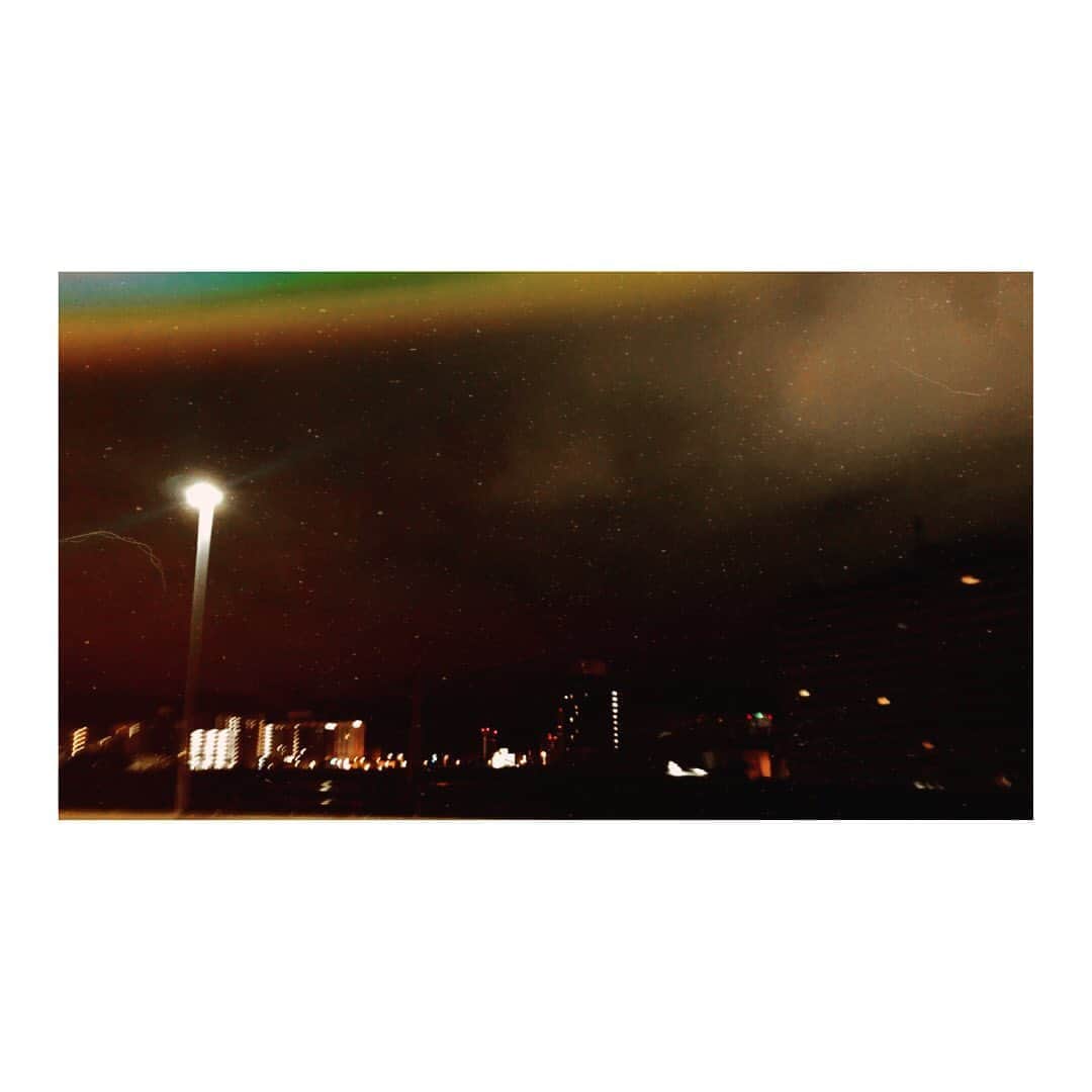 脇田唯さんのインスタグラム写真 - (脇田唯Instagram)「🌉 あと何回 私はここを通って あと何回 この街灯りに心躍らすだろう」8月14日 3時02分 - post_yui
