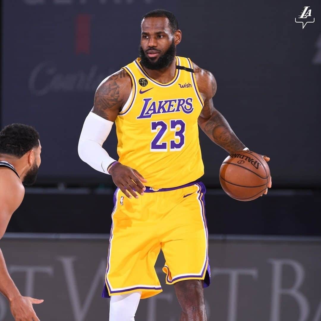 Los Angeles Lakersさんのインスタグラム写真 - (Los Angeles LakersInstagram)「The LBJ fall-away jumper is a thing of beauty.  (📺: @spectrumsportsnet)」8月14日 3時28分 - lakers