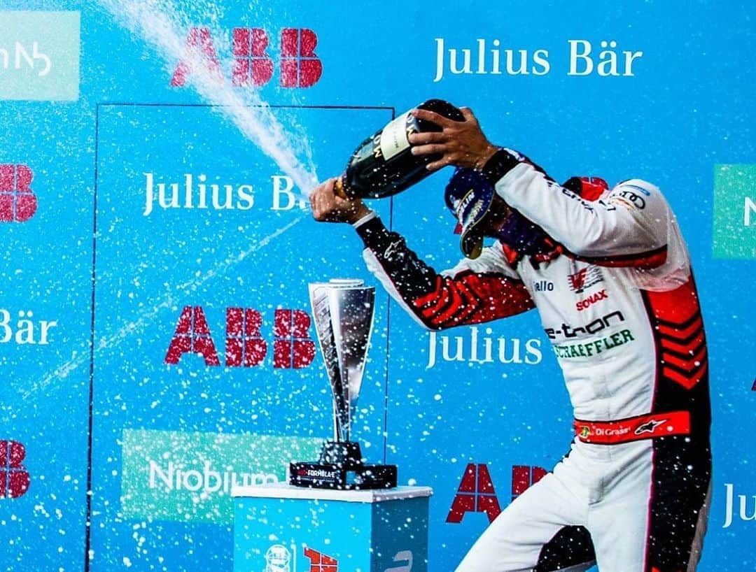 ルーカス・ディ・グラッシさんのインスタグラム写真 - (ルーカス・ディ・グラッシInstagram)「FIA Formula E Championship Season 6 - 77 points P6 🏆🏆 — Thanks everyone for your support and to all my partners @forcepoint @niobium.tech @cbmm_oficial @boss & @enerzeeoficial ! —- 🇧🇷 Obrigado a todos pelo apoio e torcida. Vamos trabalhar mais pra sempre honrar nosso país. Tamo junto obrigado #ForcePoint #CBMM #Niobium #Enerzee #Boss」8月14日 4時10分 - lucasdigrassi